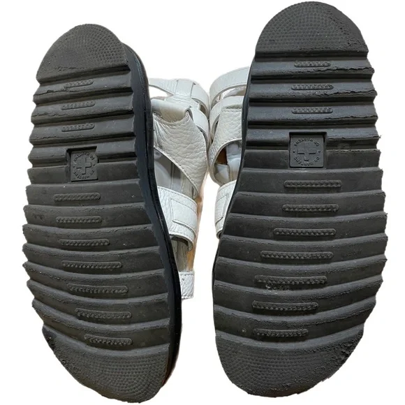 Dr. Martens Gladiator Sandals Olson - Picture 9 of 16